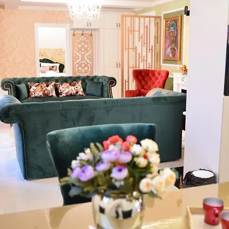 Hills Afrodita & 4* Zlatibor